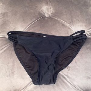 Black bikini bottoms